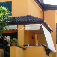 Tenda da sole modello Etruria con Bracci laterali